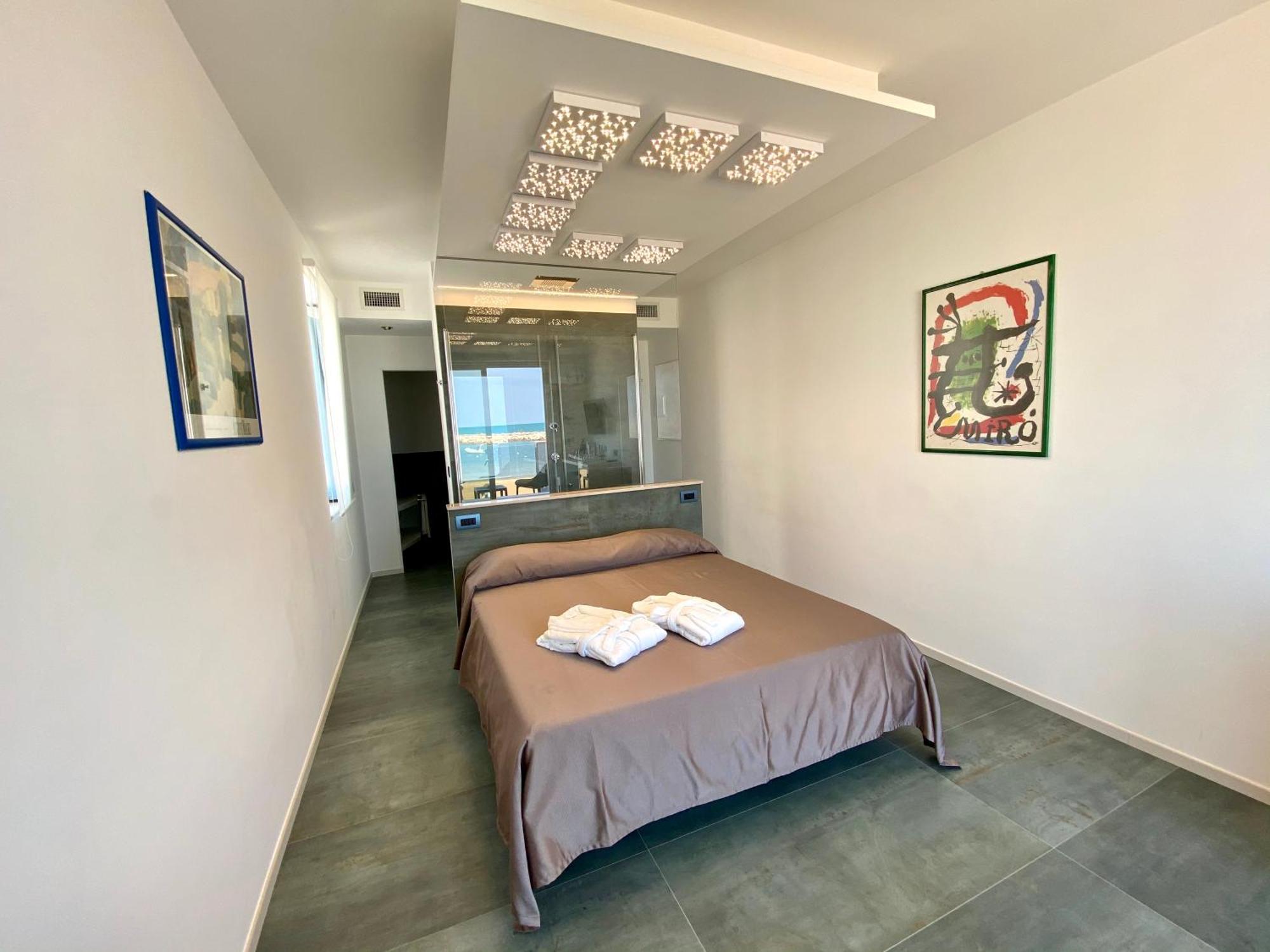 Marina Bay Beach Hotel Peschici Ngoại thất bức ảnh